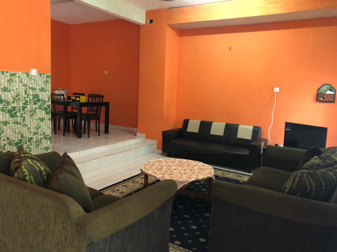 Rumah Teres 2 Tingkat Taman Geliga Permai - photo 8