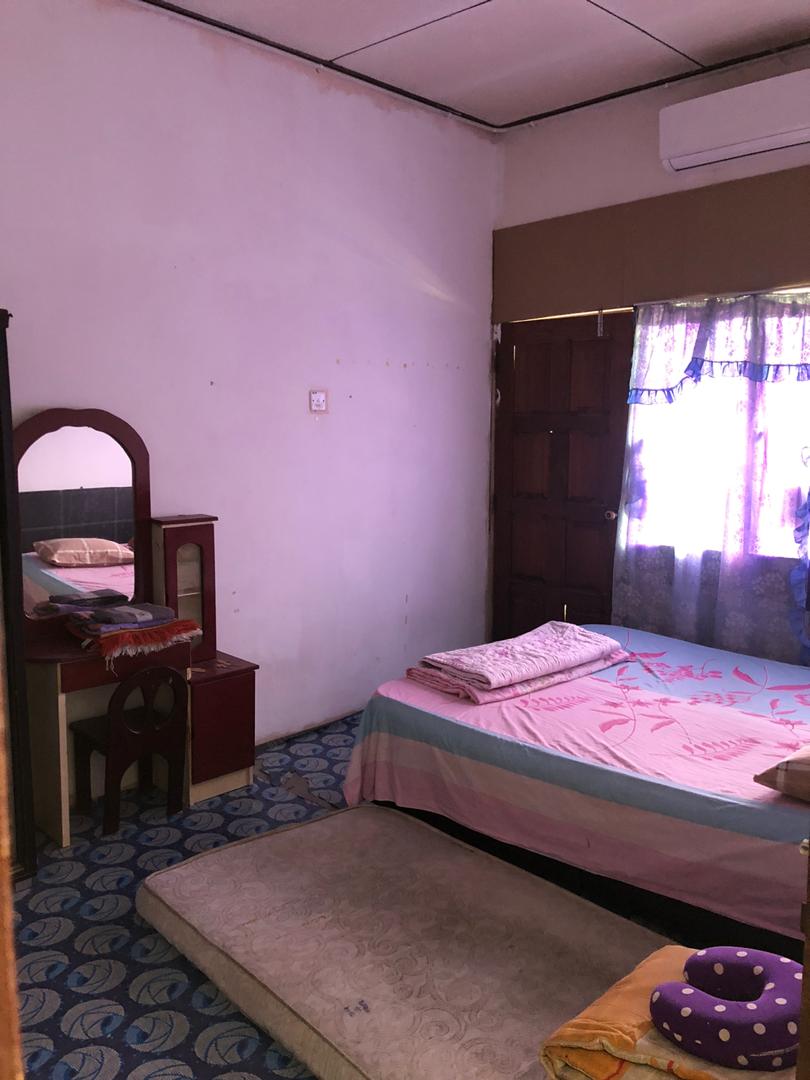 Rumah Teres 2 Tingkat Taman Geliga Permai - photo 9