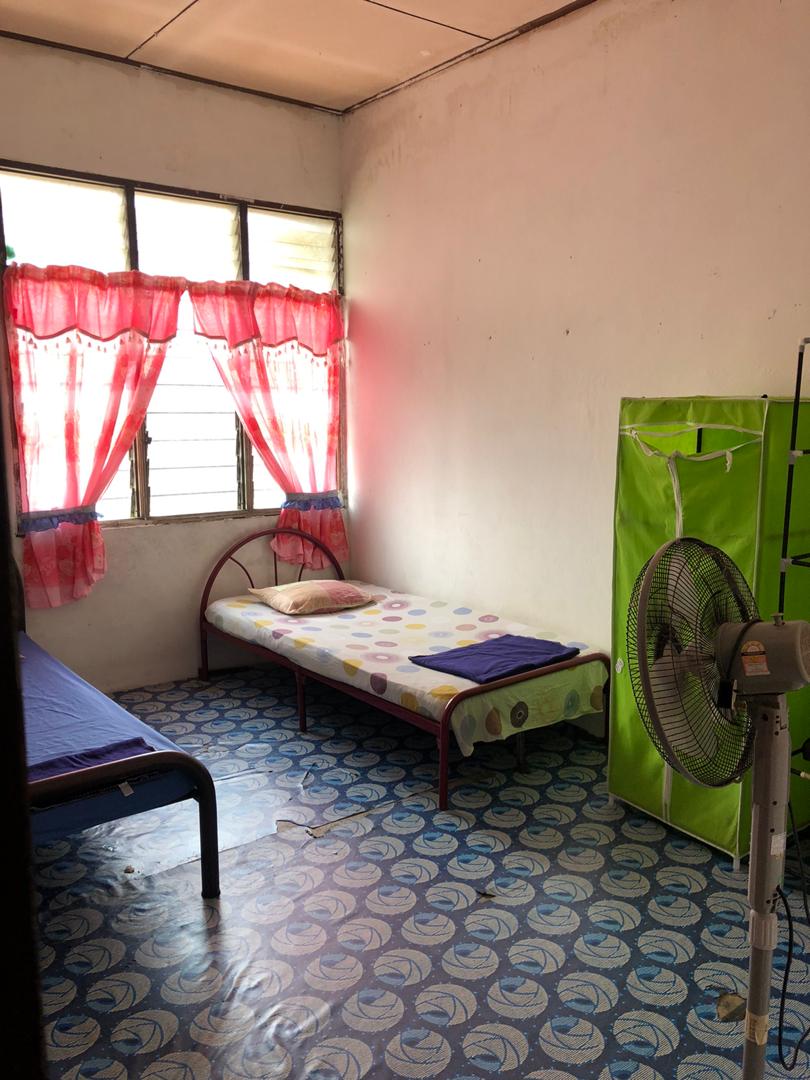 Rumah Teres 2 Tingkat Taman Geliga Permai - photo 10