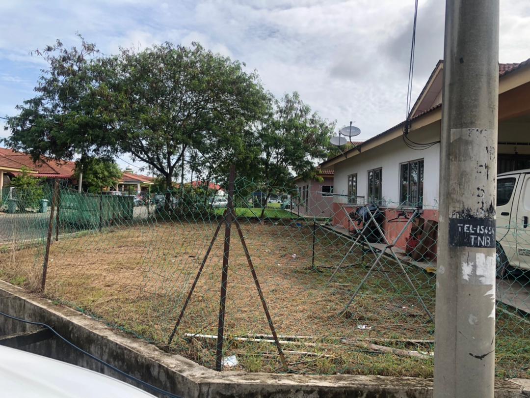 TERLAJAK MURAH Rumah Cornerlot Indera sempurna - photo 2