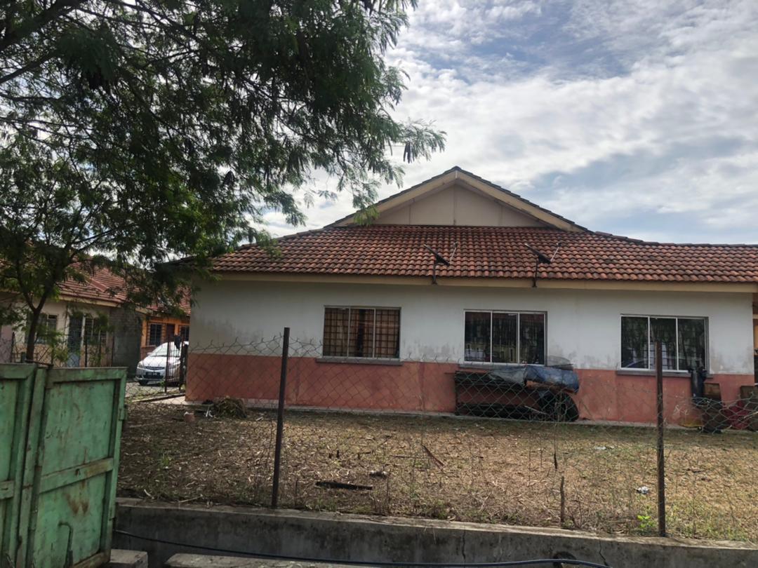 TERLAJAK MURAH Rumah Cornerlot Indera sempurna - photo 4