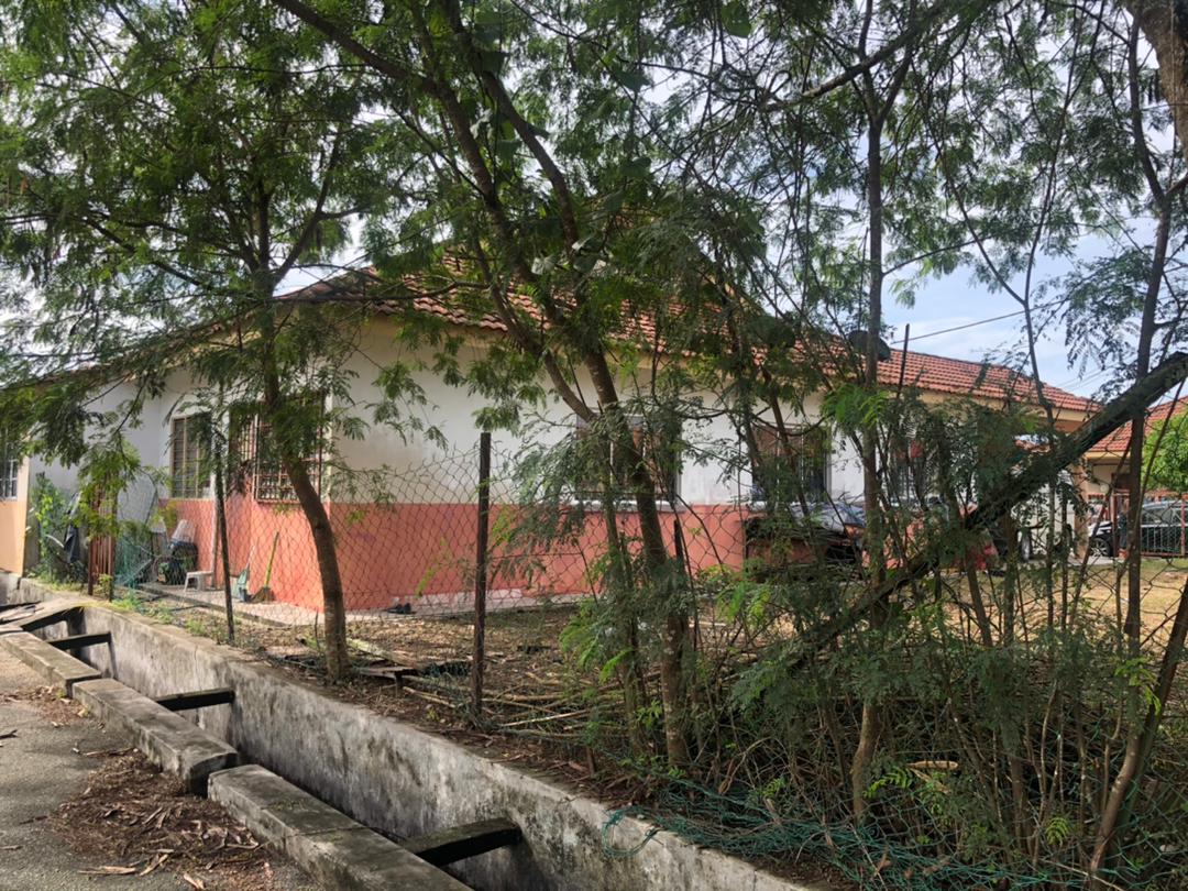 TERLAJAK MURAH Rumah Cornerlot Indera sempurna - photo 8