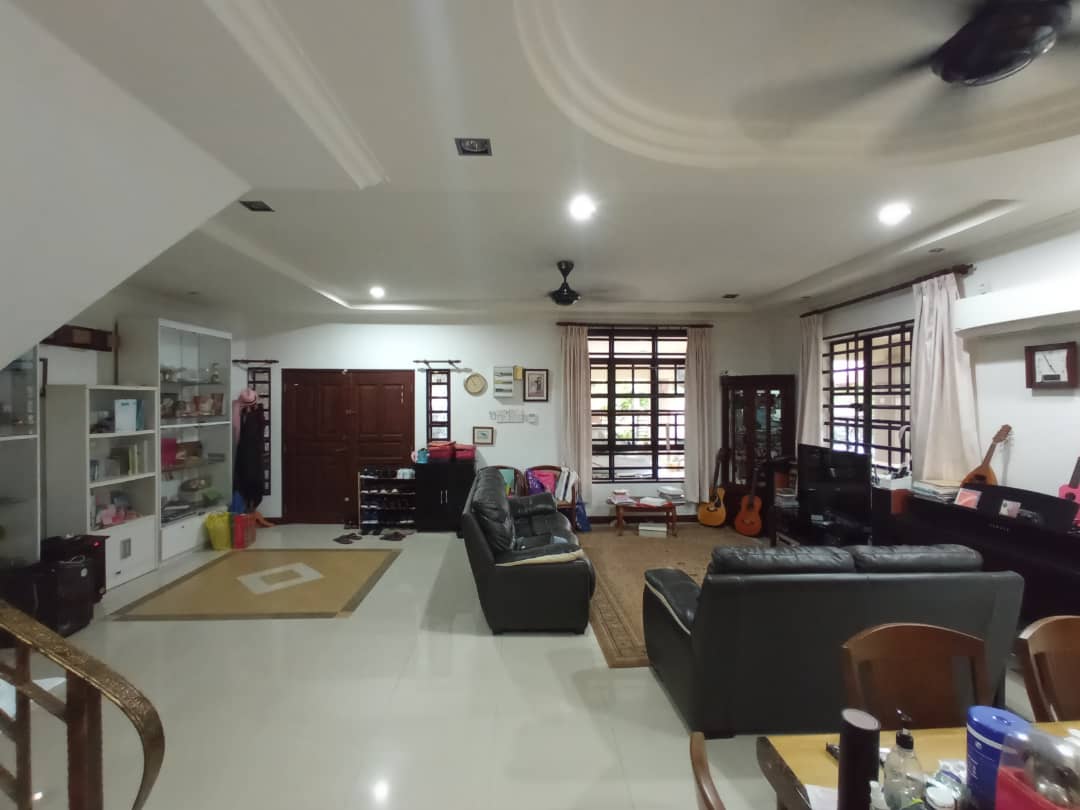Terrace Alor Akar Corner lot - photo 9
