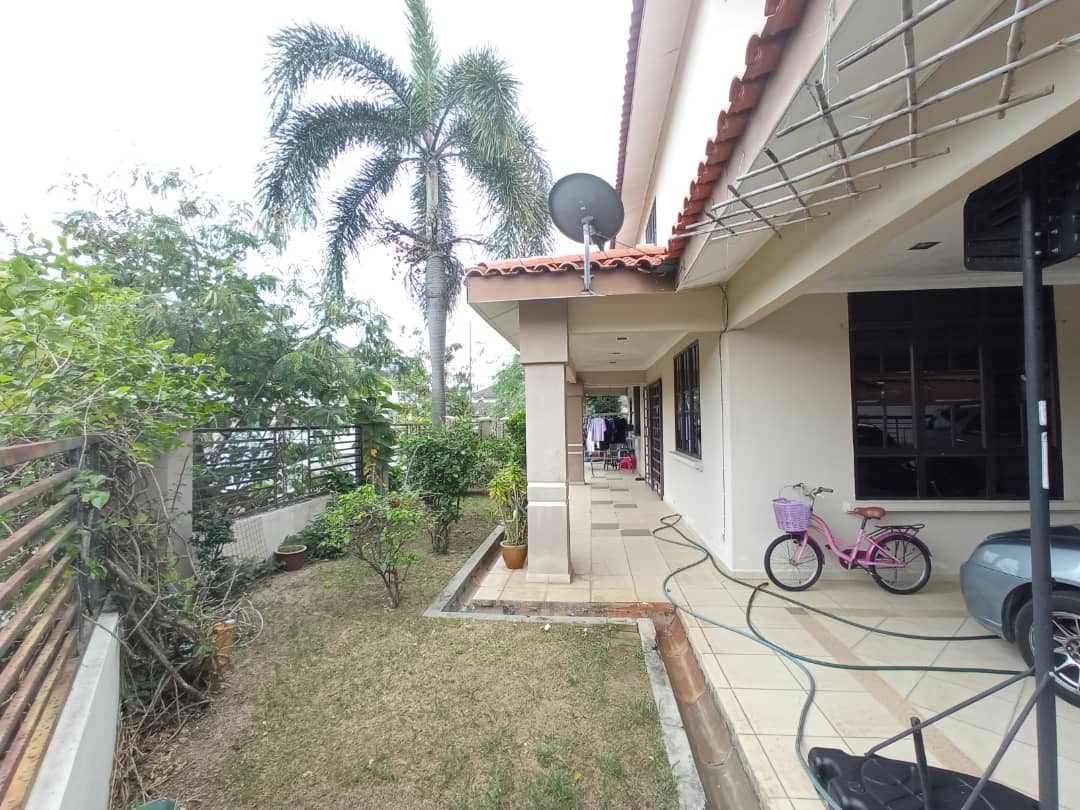 Terrace Alor Akar Corner lot - photo 10