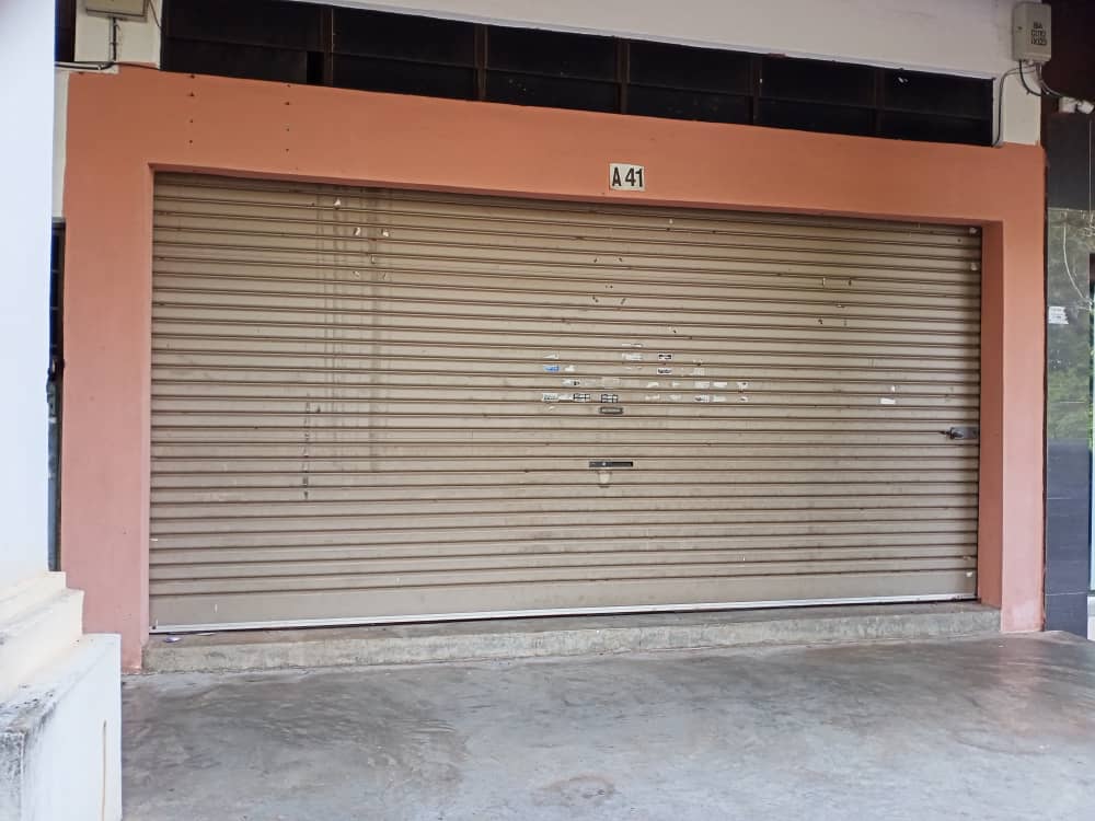 RUMAH KEDAI 3 TINGKAT DI INDERA MAHKOTA 3 UNTUK - photo 2