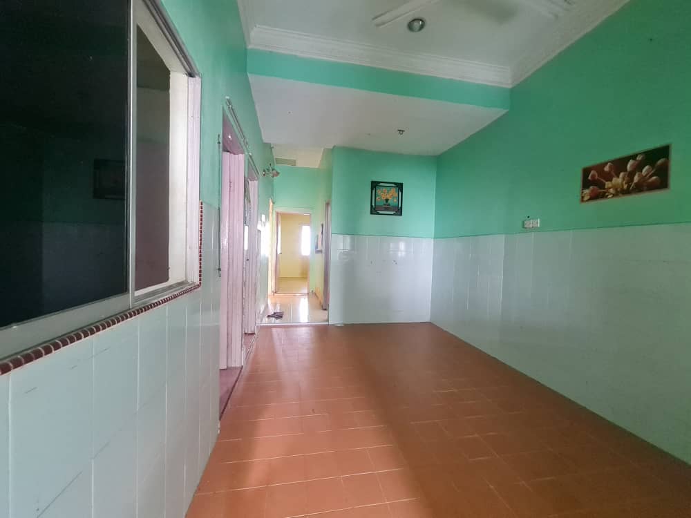 Teres Setingkat Taman Bukit Rangin Perdana Kuantan - photo 2