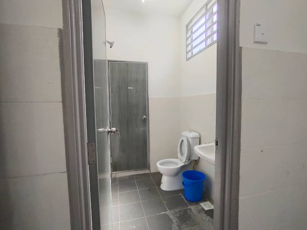 Double Storey End Lot Jln Seri Teruntum - photo 7