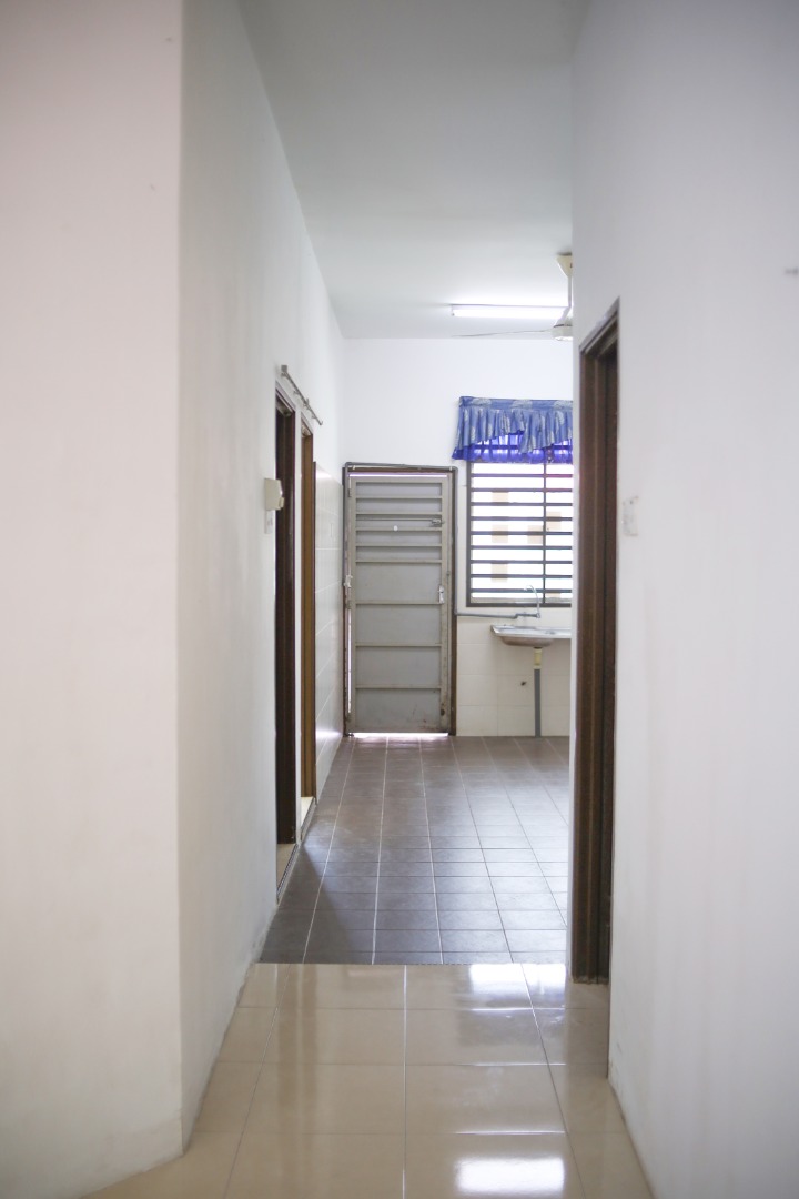 Single Storey Terrace Kg Padang Jaya - photo 7