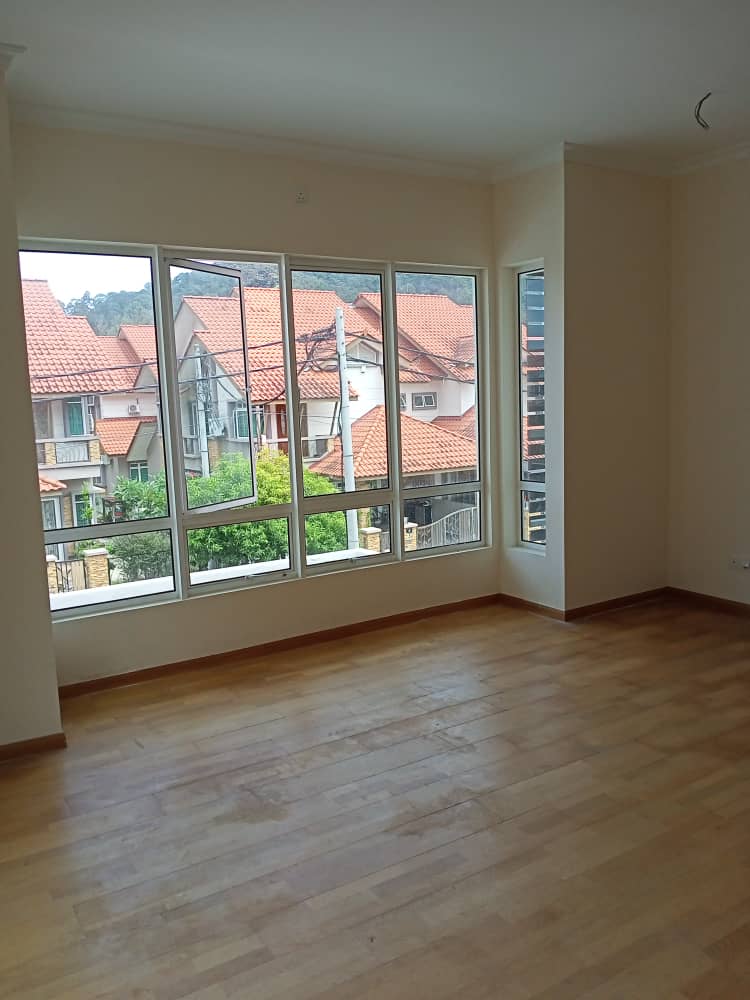Semi-D Double Storey Pelindung Heights - photo 9