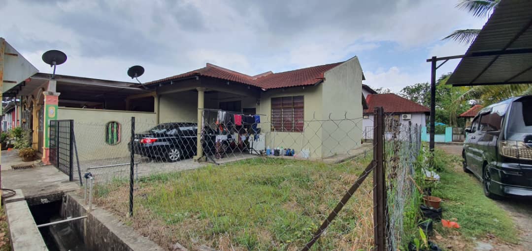 Teres Setingkat Taman Pandan Damai 2 Kuantan - photo 1