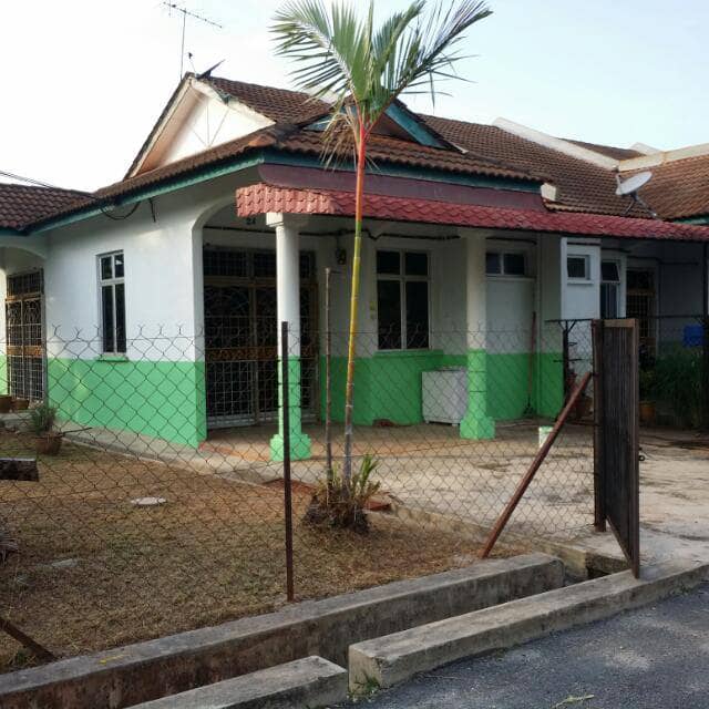Teres Setingkat Cornerlot Taman Guru Kuantan - photo 1