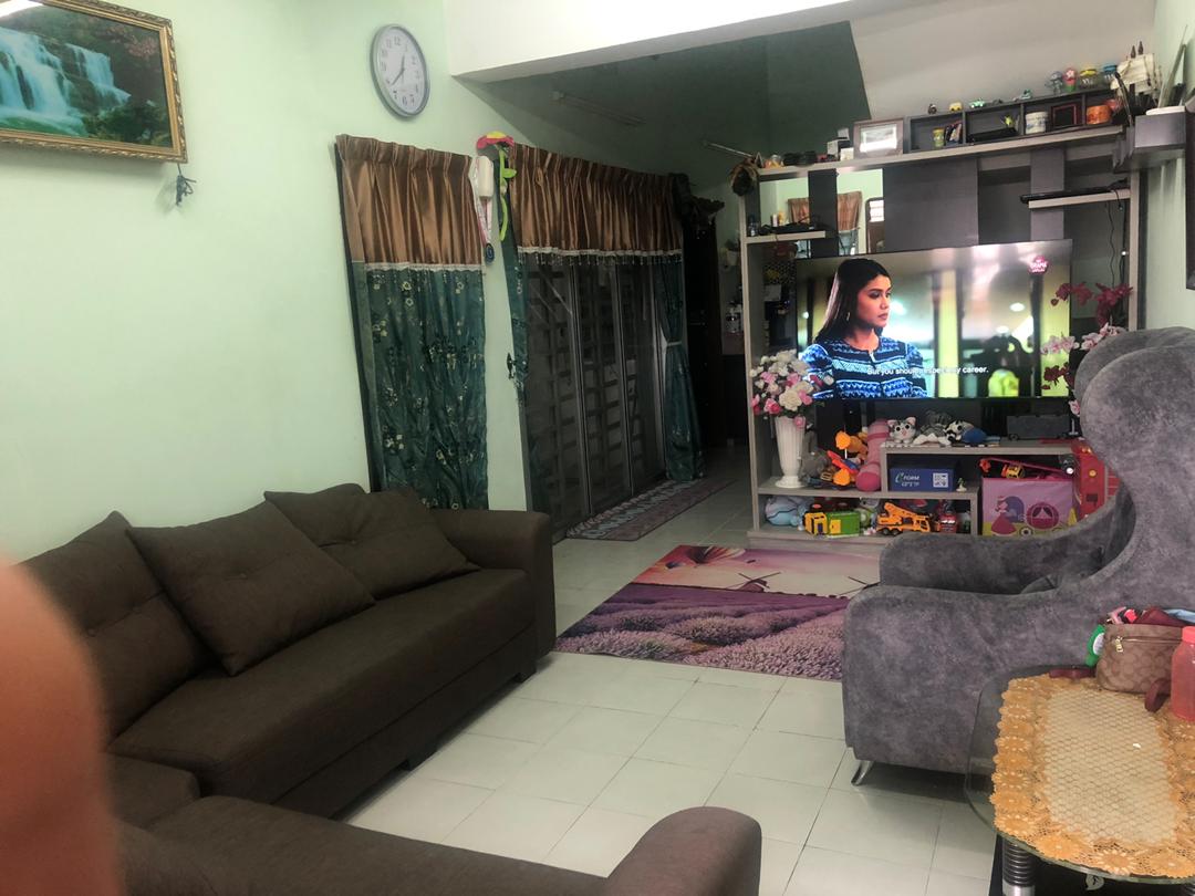 Teres Setingkat Setengah Bandar Kuantan Puteri - photo 1
