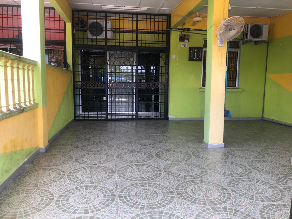 Teres Setingkat Taman Mahkota Aman Kuantan - photo 2