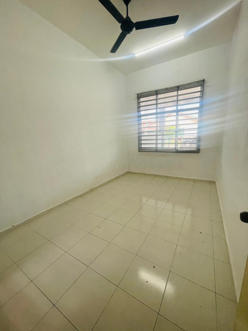 Teres Setingkat Taman Kempadang Makmur Kuantan - photo 6