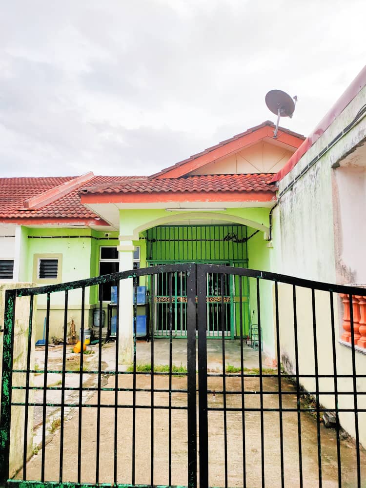 Single Storey Terrace Seri Inderapura Kuantan - photo 1