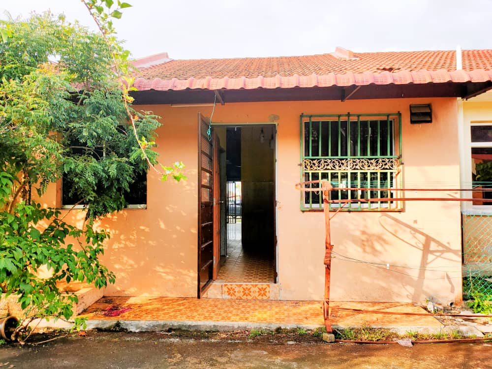 Single Storey Terrace Seri Inderapura Kuantan - photo 8