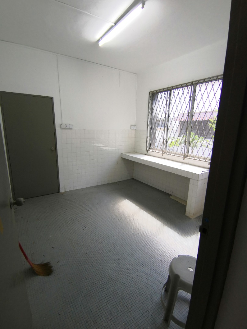 Double Storey End Lot Kubang Buaya Kuantan - photo 5