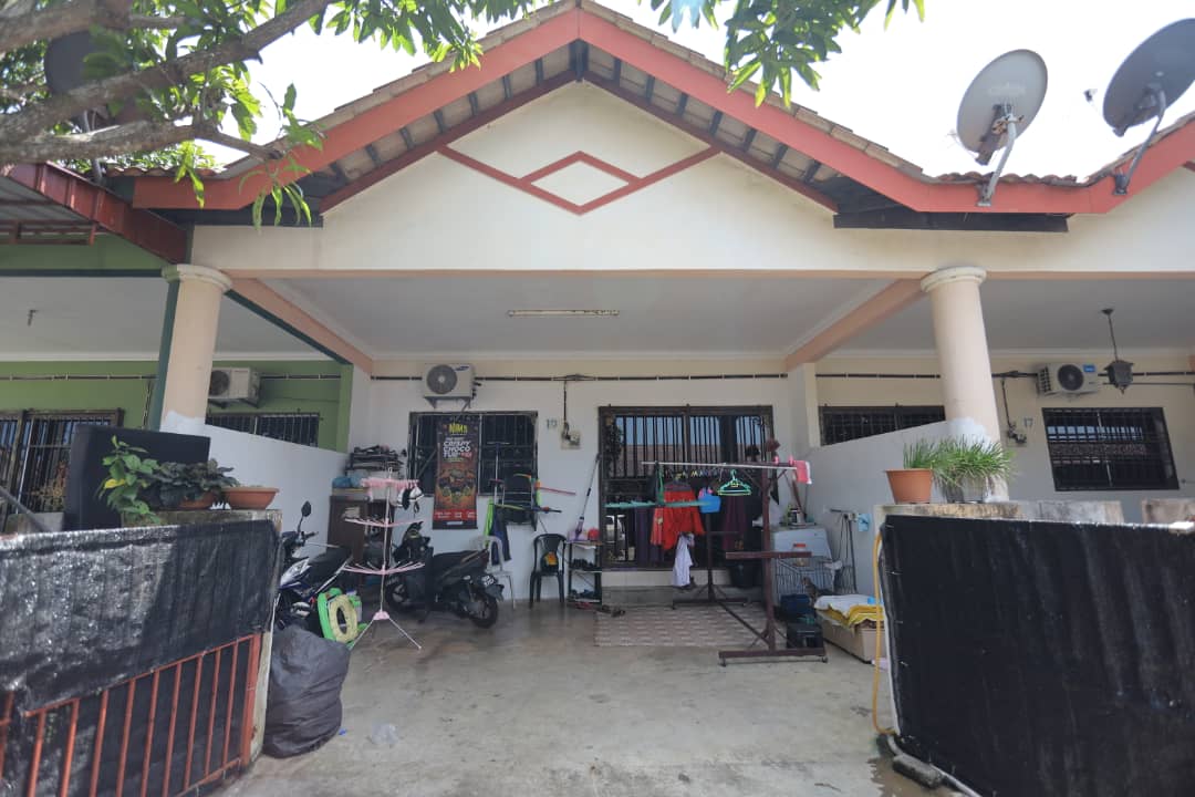 Single Storey Terrace Taman PSJ Sg Karang - photo 1