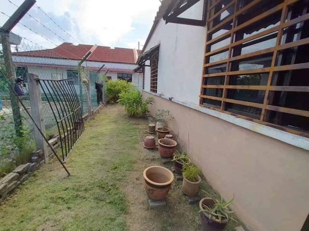 Teres Setingkat Taman Jack Sungai Soi Kuantan - photo 3