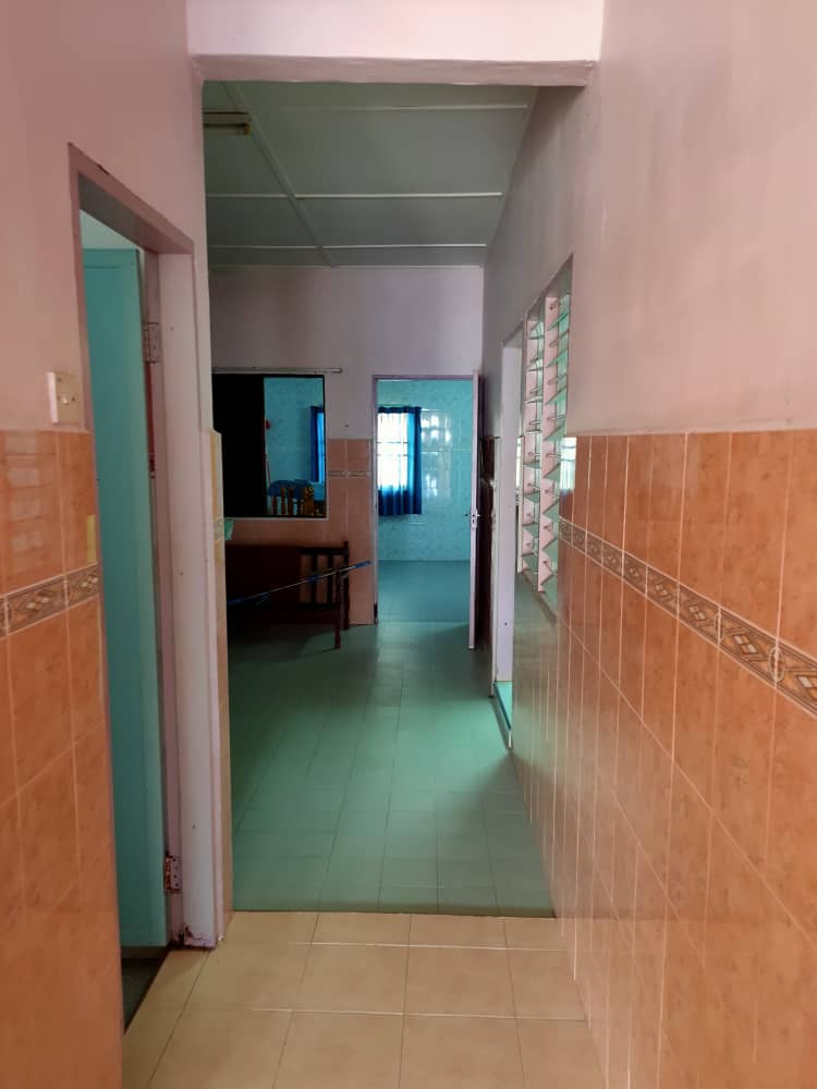 Teres Setingkat Taman Tas Jaya Kuantan - photo 4