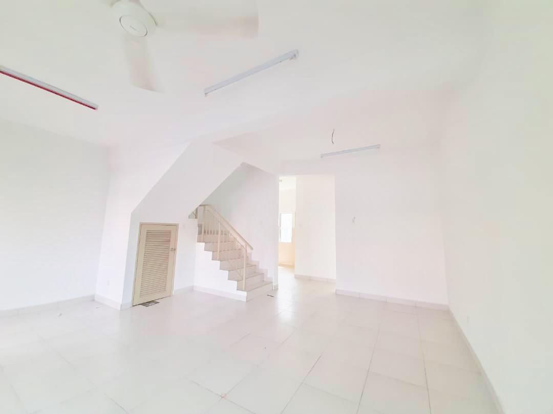 Two Storey Terrace Rafflesia Tmn Pelangi Semenyih - photo 2