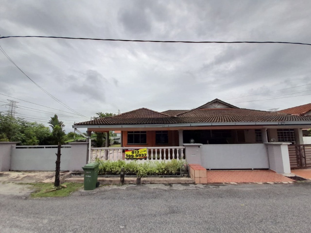 Semi-D Single Storey Corner Lot Balok Makmur - photo 1
