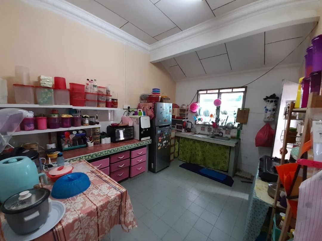 Semi-D Single Storey Corner Lot Balok Makmur - photo 4