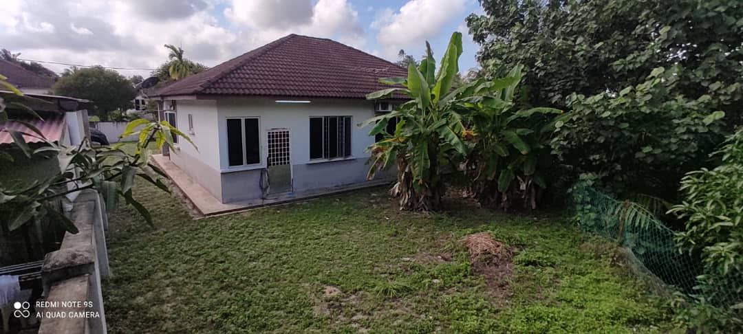 Bungalow Tanah Luas Kampung Besut Kemaman - photo 2