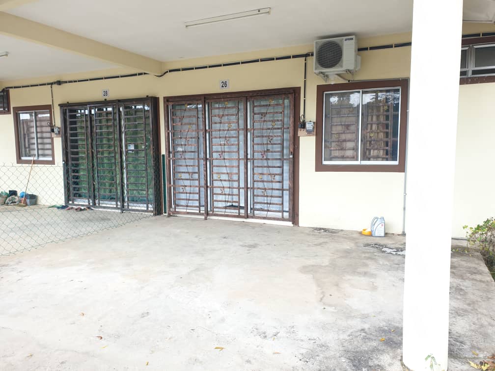 Teres Setingkat Taman Gambang Damai Kuantan - photo 2