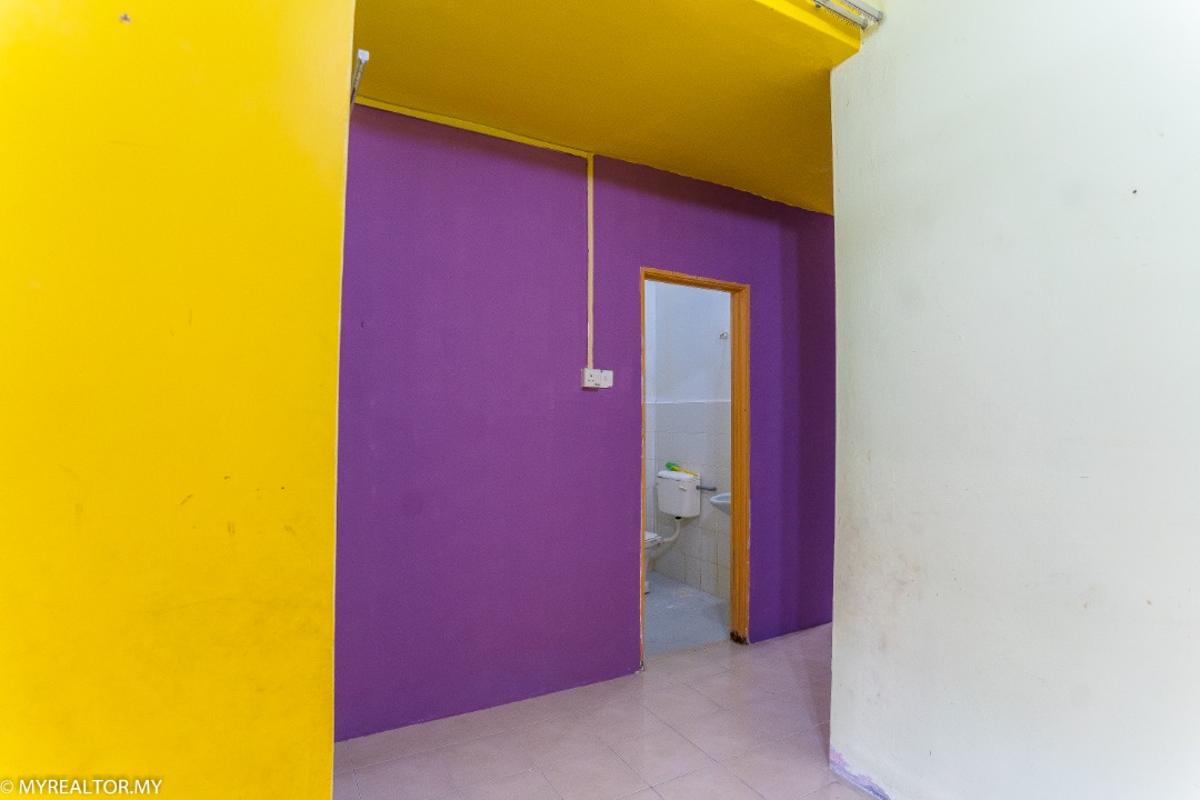 Teres Setingkat Taman Mahkota Permai Batu Sebelas - photo 6