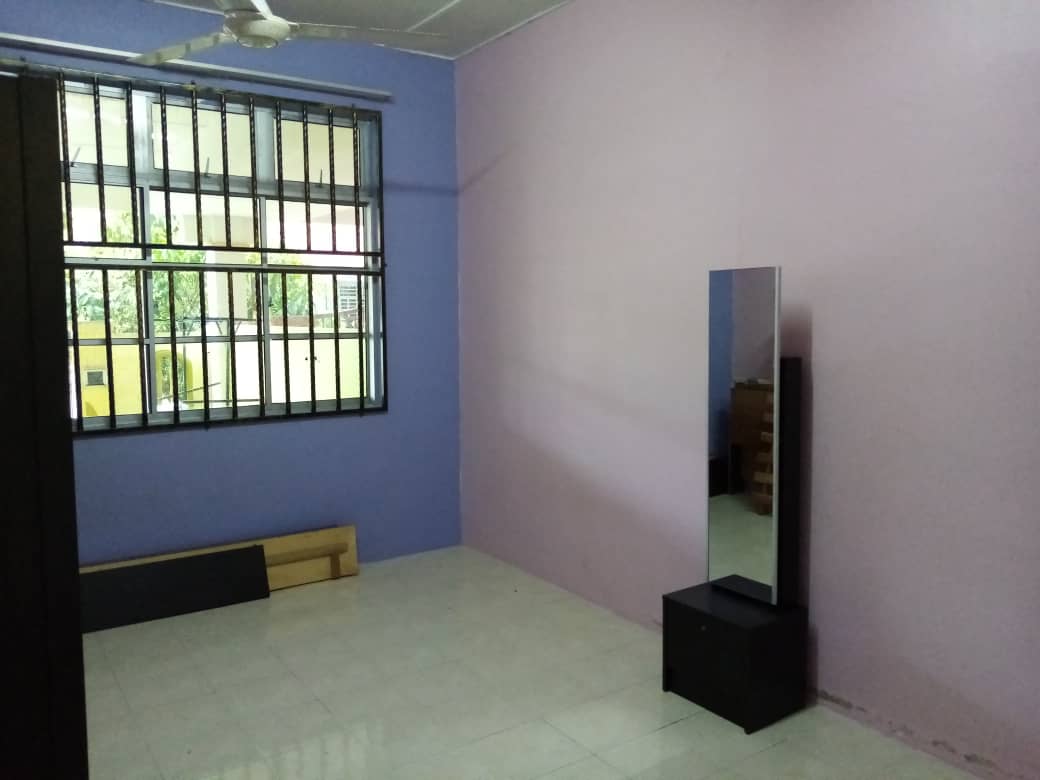 Teres Setingkat Taman Mahkota Permai Batu Sebelas - photo 8