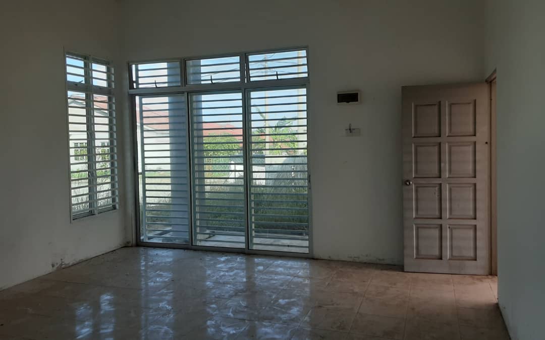Banglo Taman Kampung Padang Jaya Kuantan - photo 6