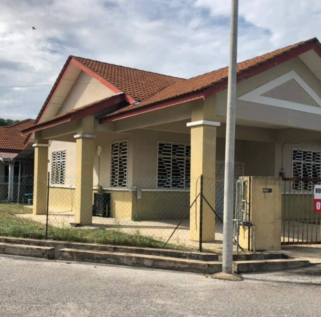 Corner Lot Semi-D Taman Jambu Pekan - photo 1