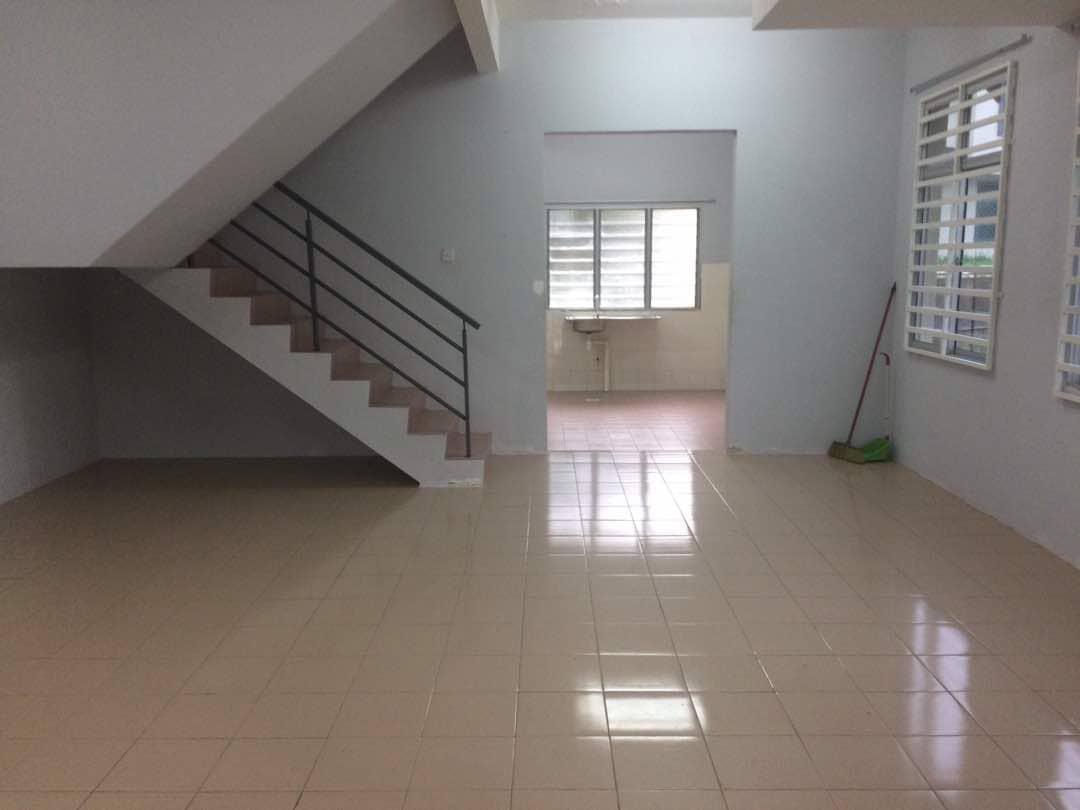 Double Storey Corner Lot Tmn Batu Hitam Indah - photo 2