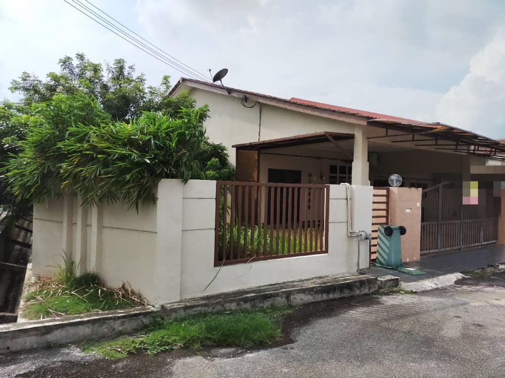 Teres Setingkat End Lot Indera Mahkota Lima Belas - photo 1