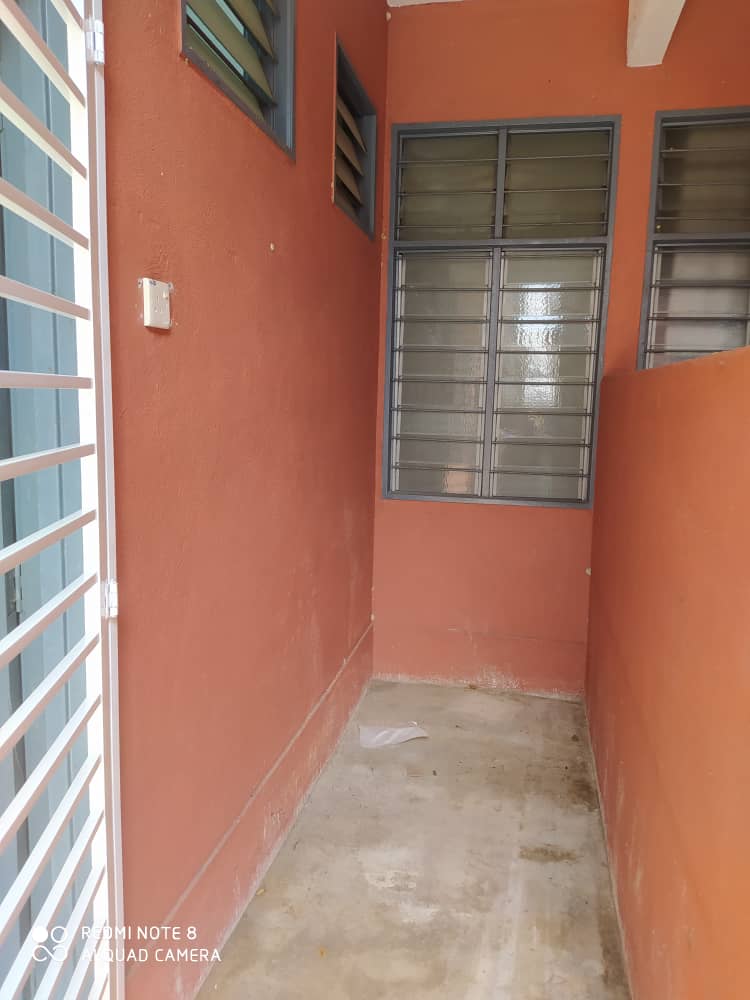 Teres Setingkat Tmn Seri Mahkota Aman Batu Sebelas - photo 9