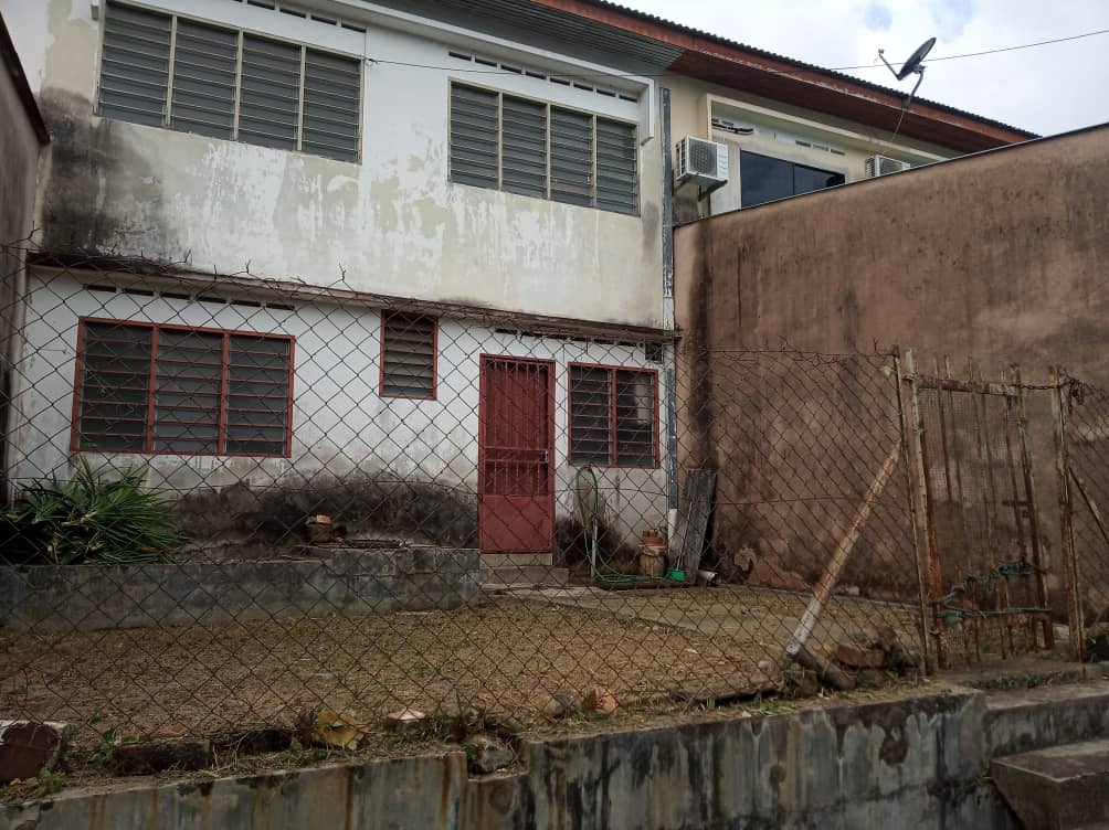 Teres Dua Tingkat Taman Setali Kuantan - photo 9