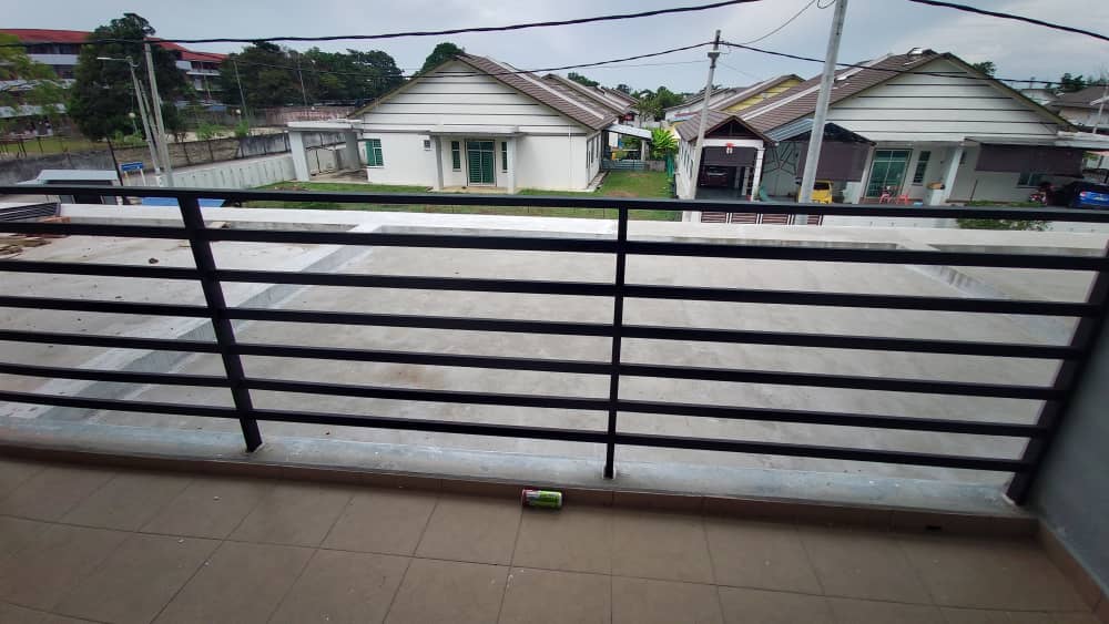 Teres Dua Tingkat Taman Seri Damai Aman Kuantan - photo 7