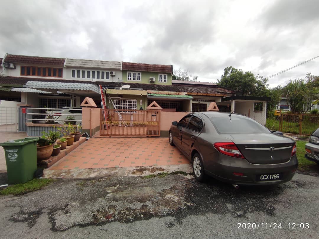 One and a half Storey Taman Bukit Bentong Pahang - photo 2