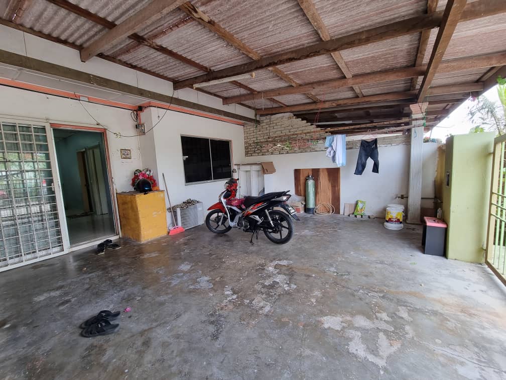 Single Storey Terrace Inderapura Kuantan - photo 2