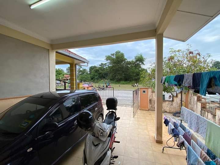 Single Storey Terrace Tmn Kempadang Makmur Kuantan - photo 3