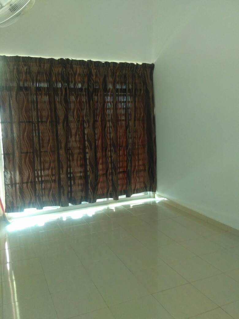Teres Satu Suku Tingkat Sg Karang Darat Satu - photo 2