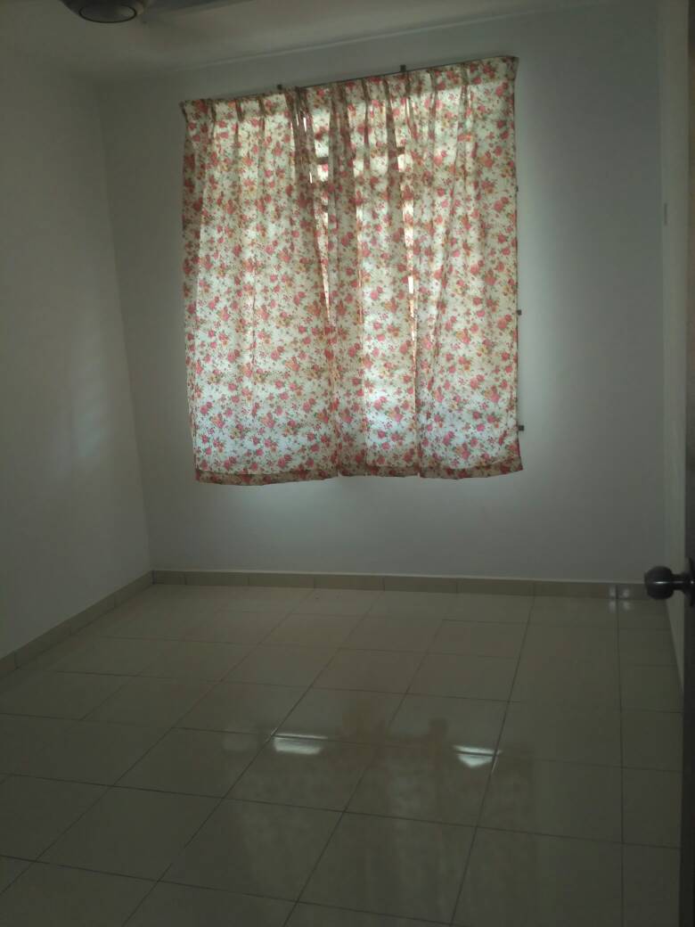 Teres Satu Suku Tingkat Sg Karang Darat Satu - photo 3