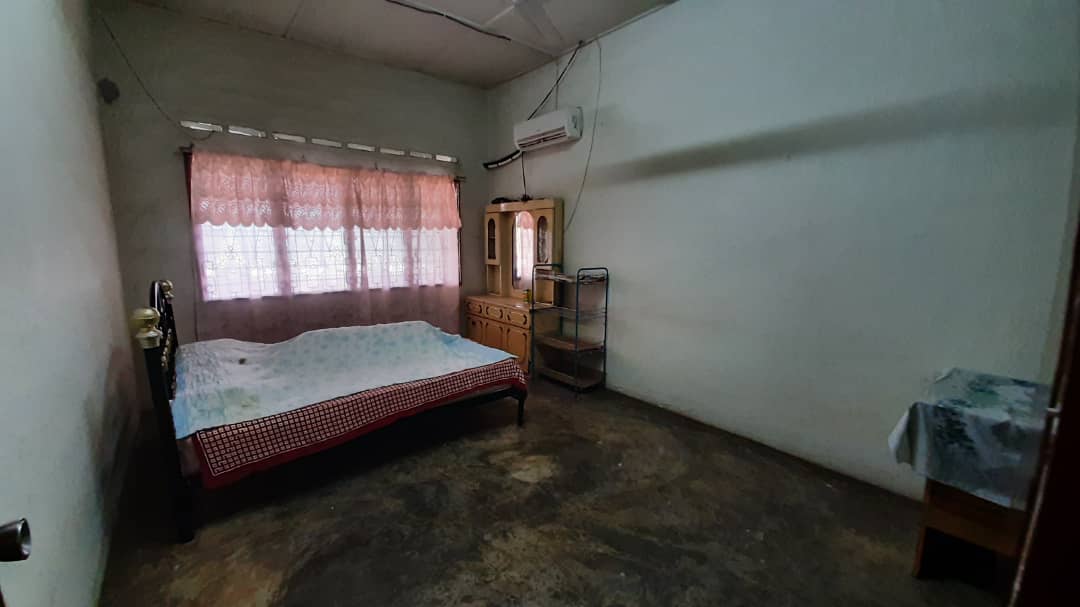 Single Storey Terrace Bukit Setongkol Kuantan - photo 4