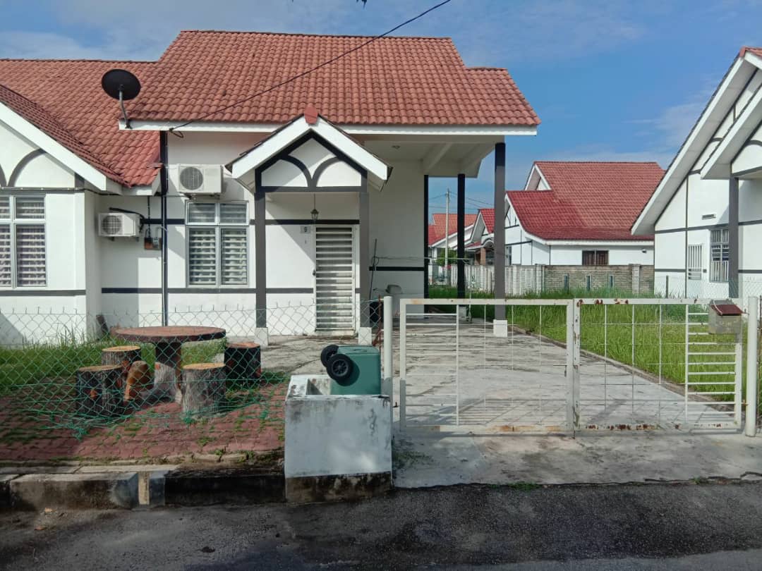 Semi-D Setingkat Taman Gambang Damai - photo 1