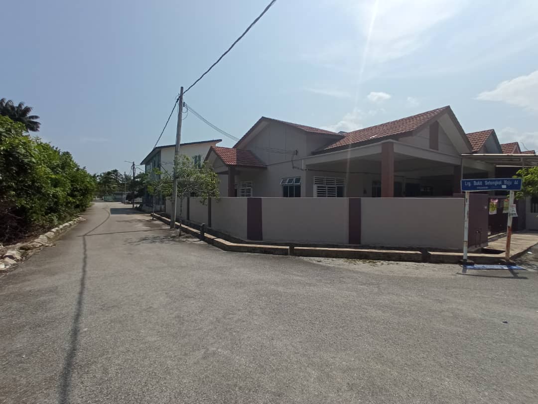 Single Storey End Lot Bukit Setongkol Maju - photo 2