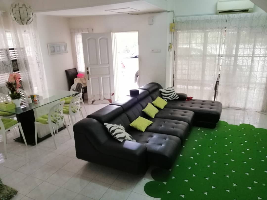 Corner Lot Double Storey Seksyen Tujuh Shah Alam - photo 4