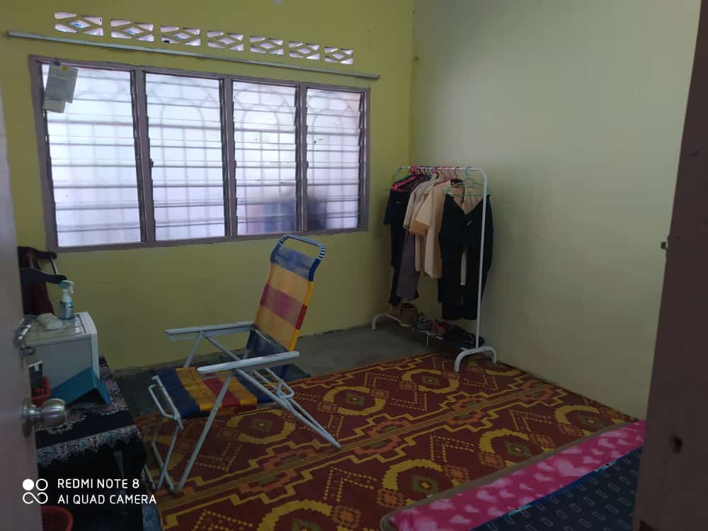 Teres Setingkat Taman Raub Utama Raub Pahang - photo 8