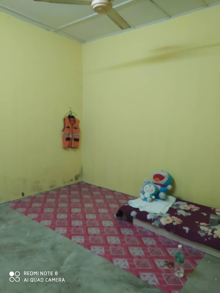 Teres Setingkat Taman Raub Utama Raub Pahang - photo 9