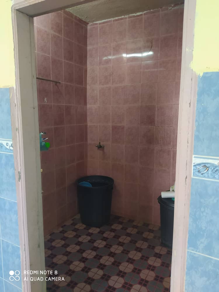 Teres Setingkat Taman Raub Utama Raub Pahang - photo 11